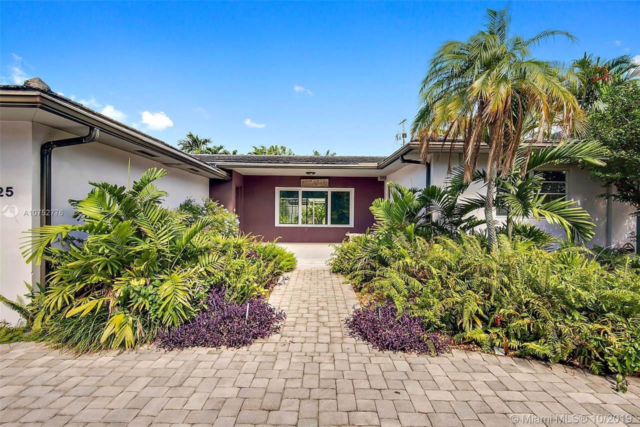 25 Bay Heights Dr - Photo 1