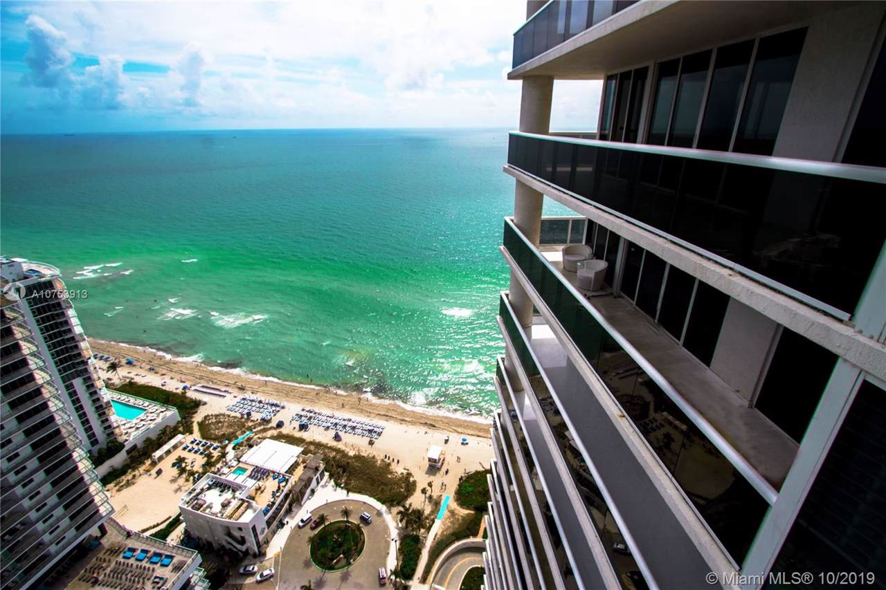 1800 Ocean Dr - Photo 1
