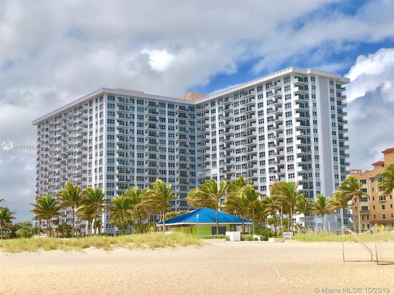 405 Ocean Blvd - Photo 1