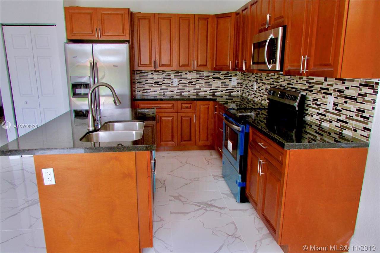1612 Crandon Ave. - Photo 1