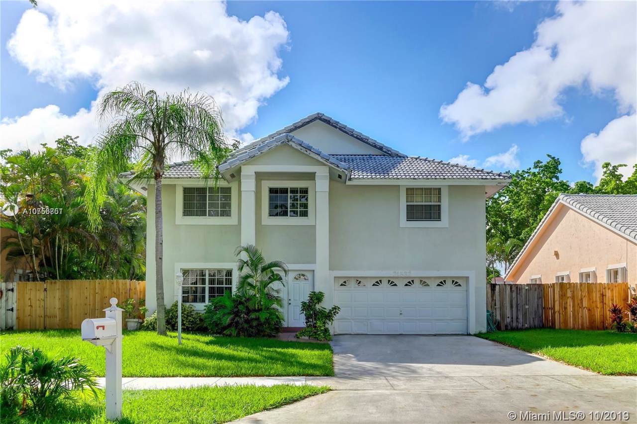 21532 94th Ct - Photo 1