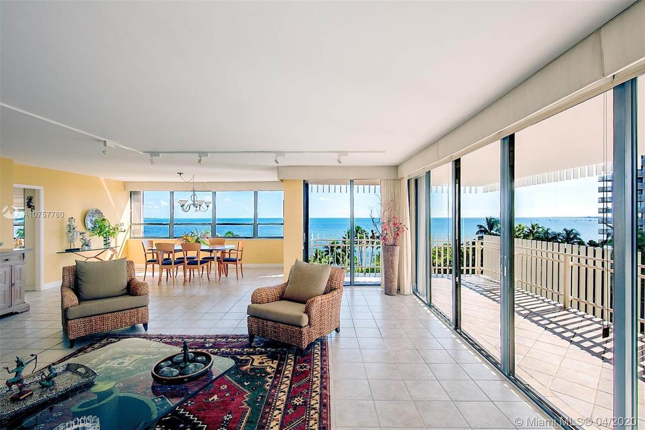 2 Grove Isle Dr - Photo 1 2 Grove Isle Dr - Photo 1