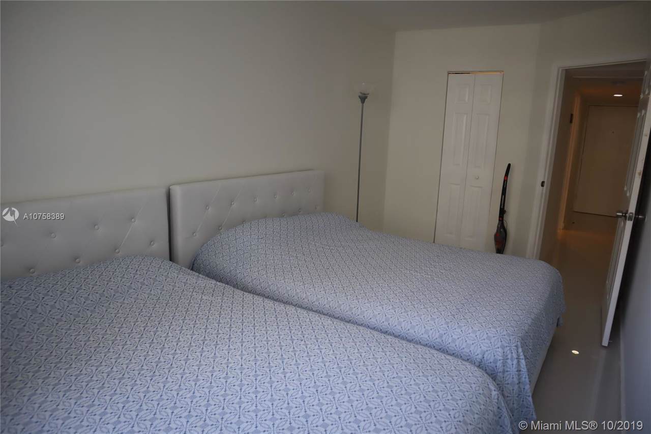 100 Lincoln Rd - Photo 1