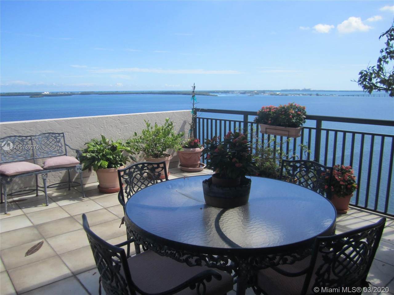 540 Brickell Key Dr - Photo 1