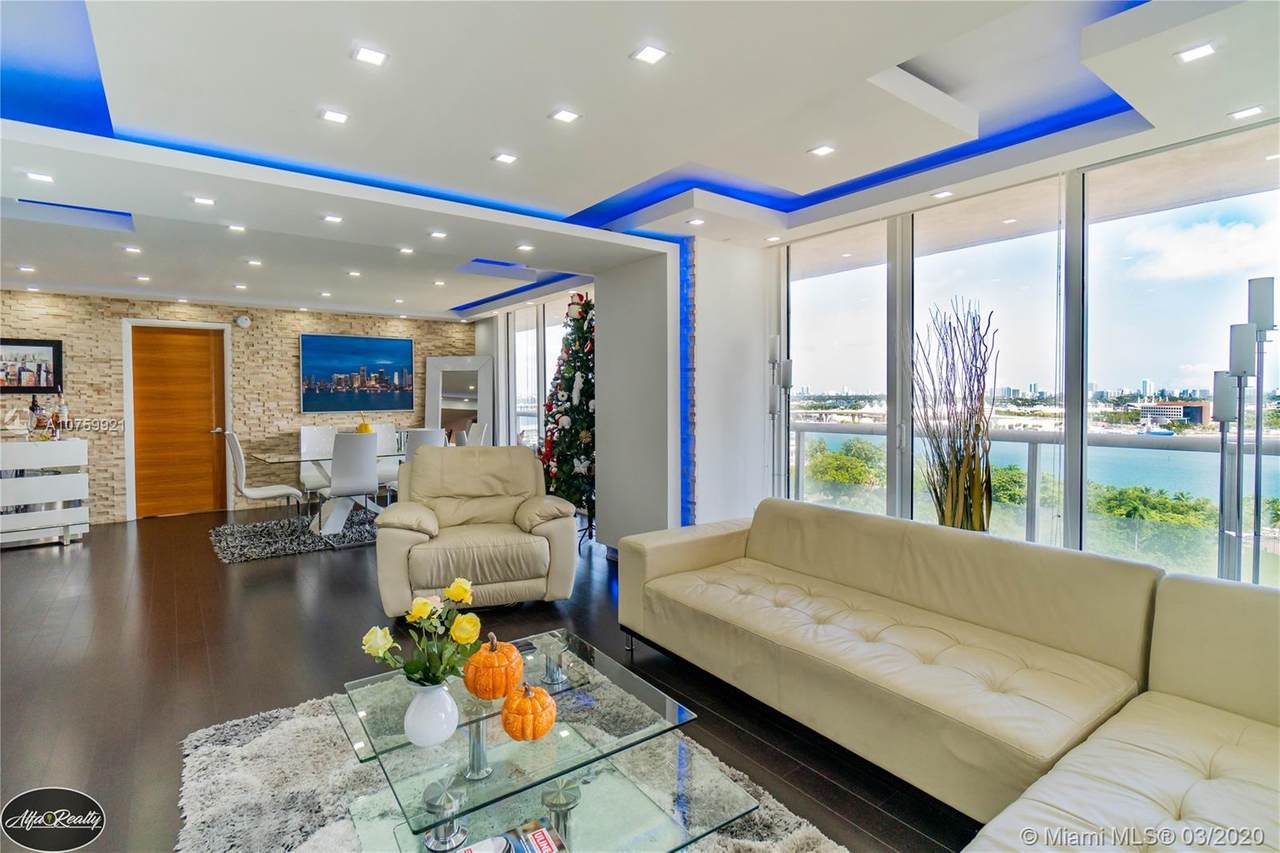 50 Biscayne Blvd - Photo 1