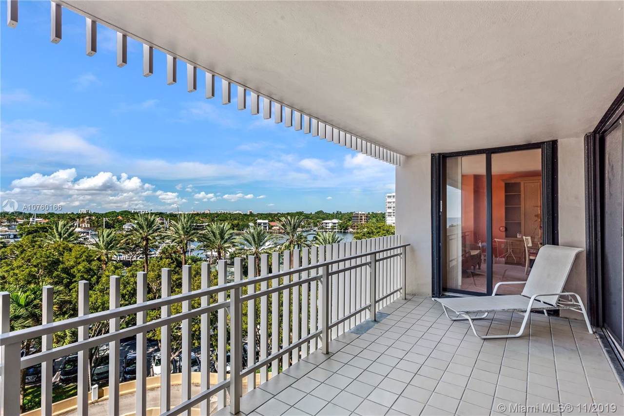 3 Grove Isle Dr - Photo 1