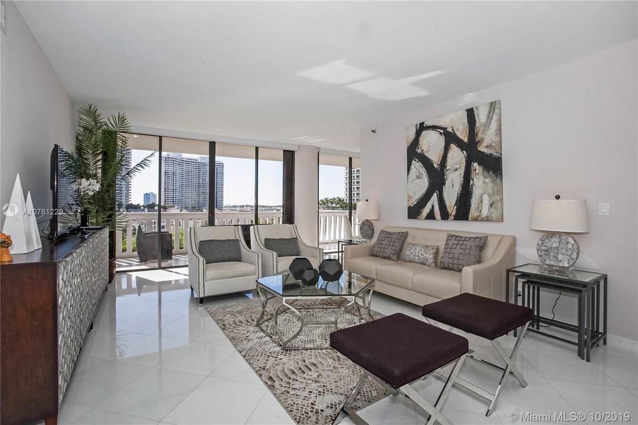 3000 Island Blvd - Photo 1