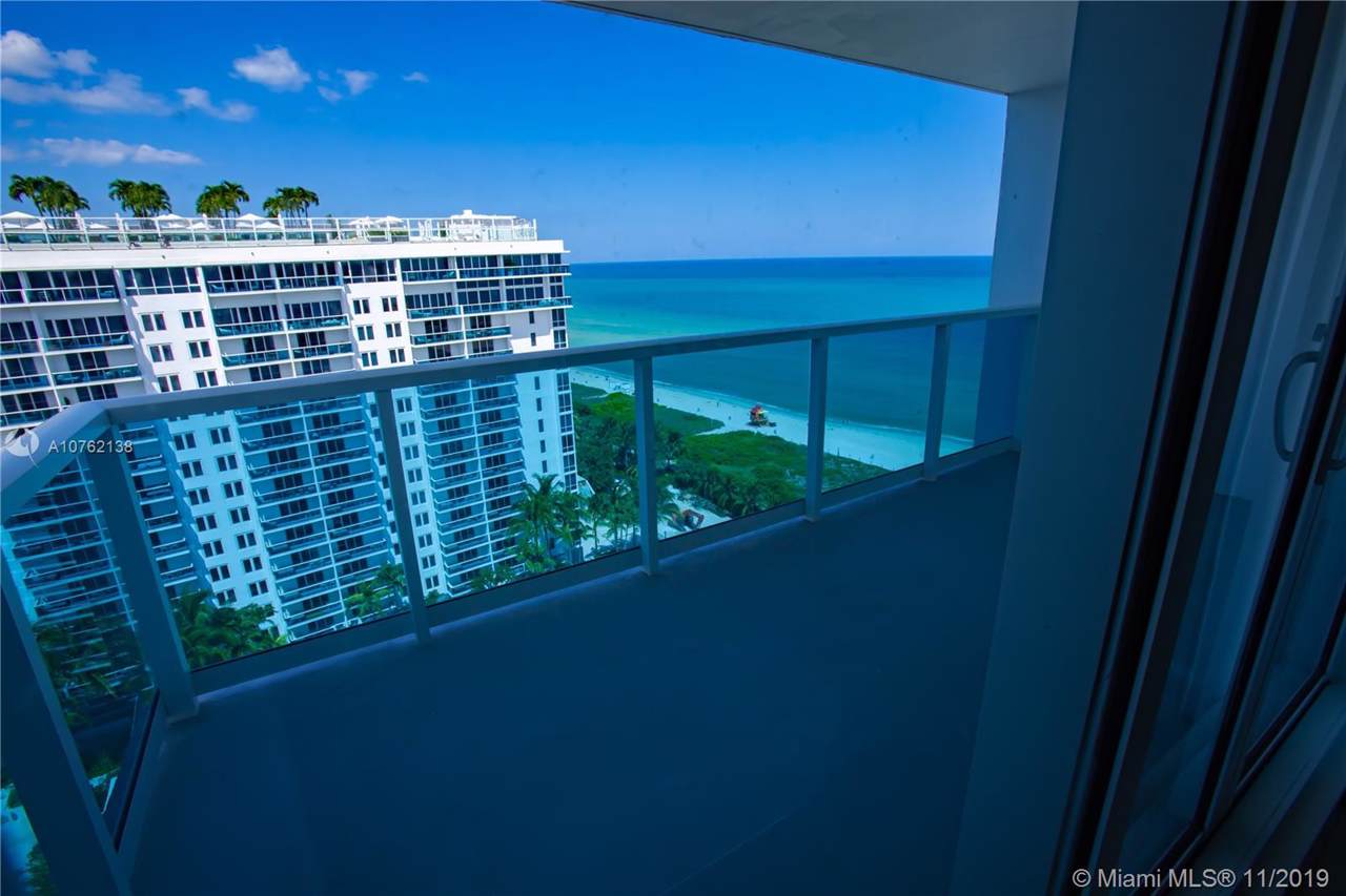 2301 Collins Ave - Photo 1