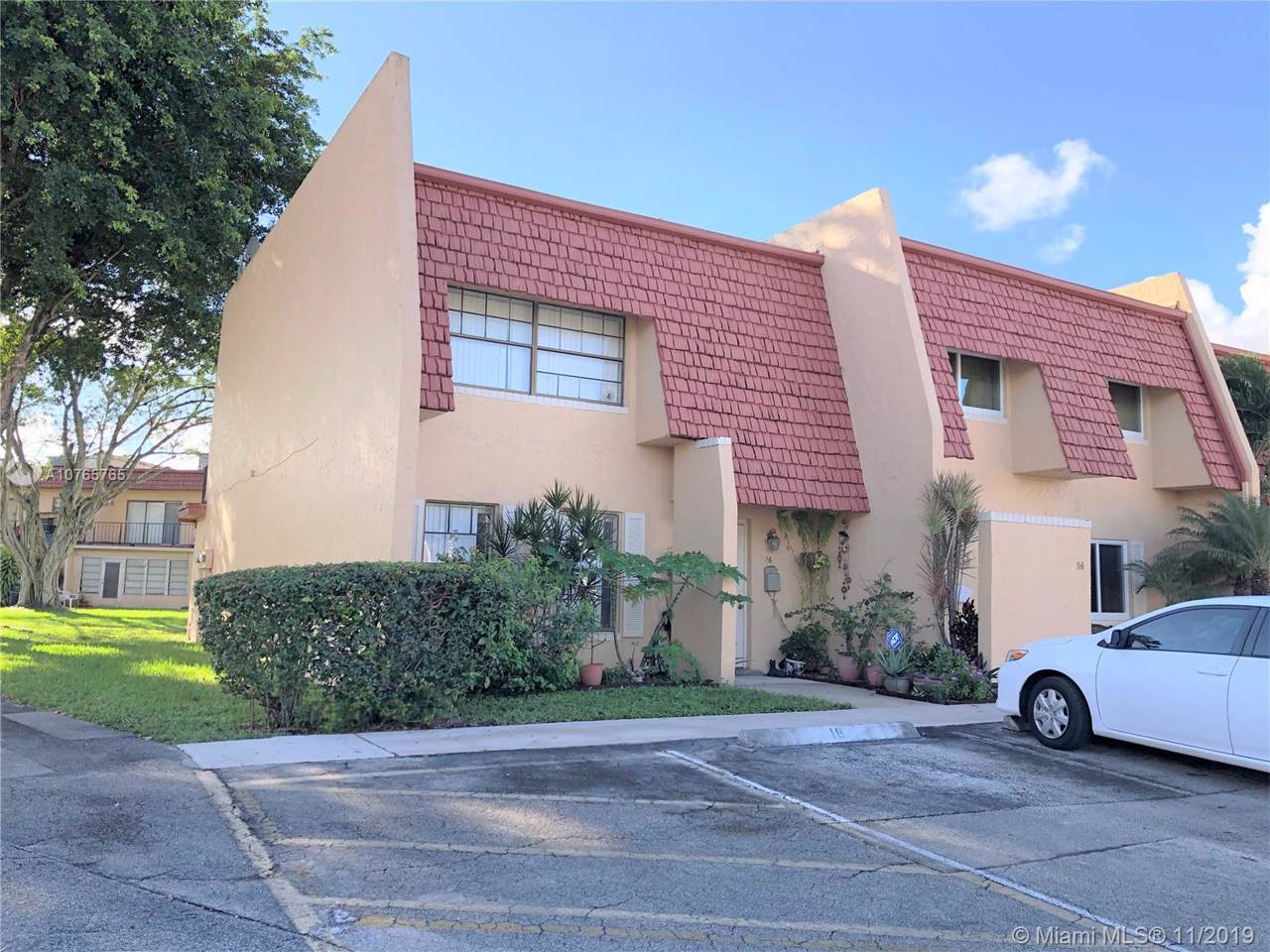 16 Meacham Lane - Photo 1