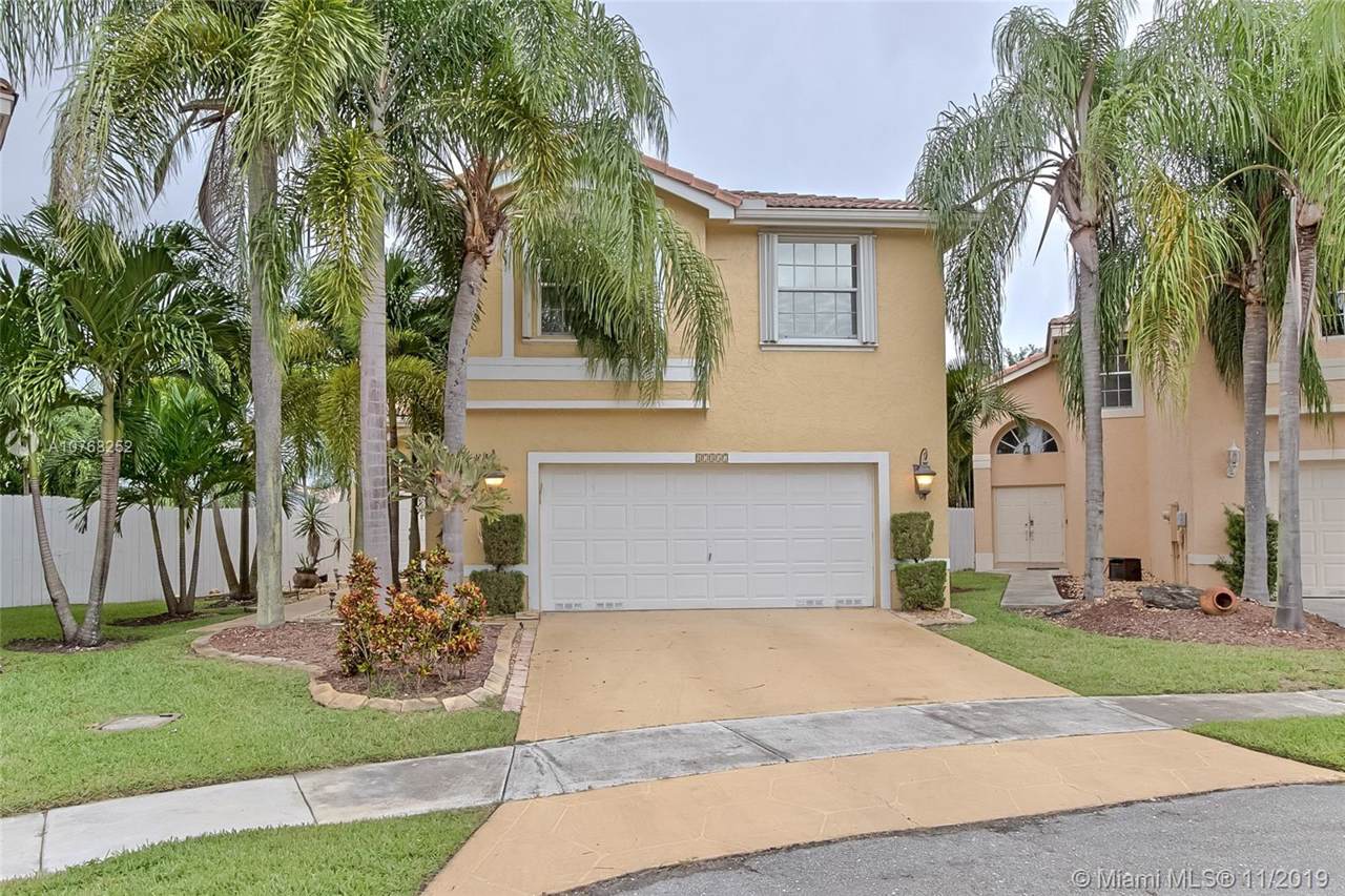 17357 20th Ct - Photo 1