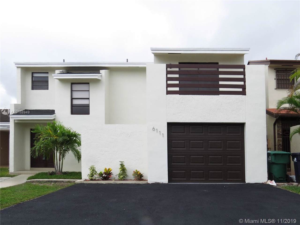 6111 129th Ct - Photo 1