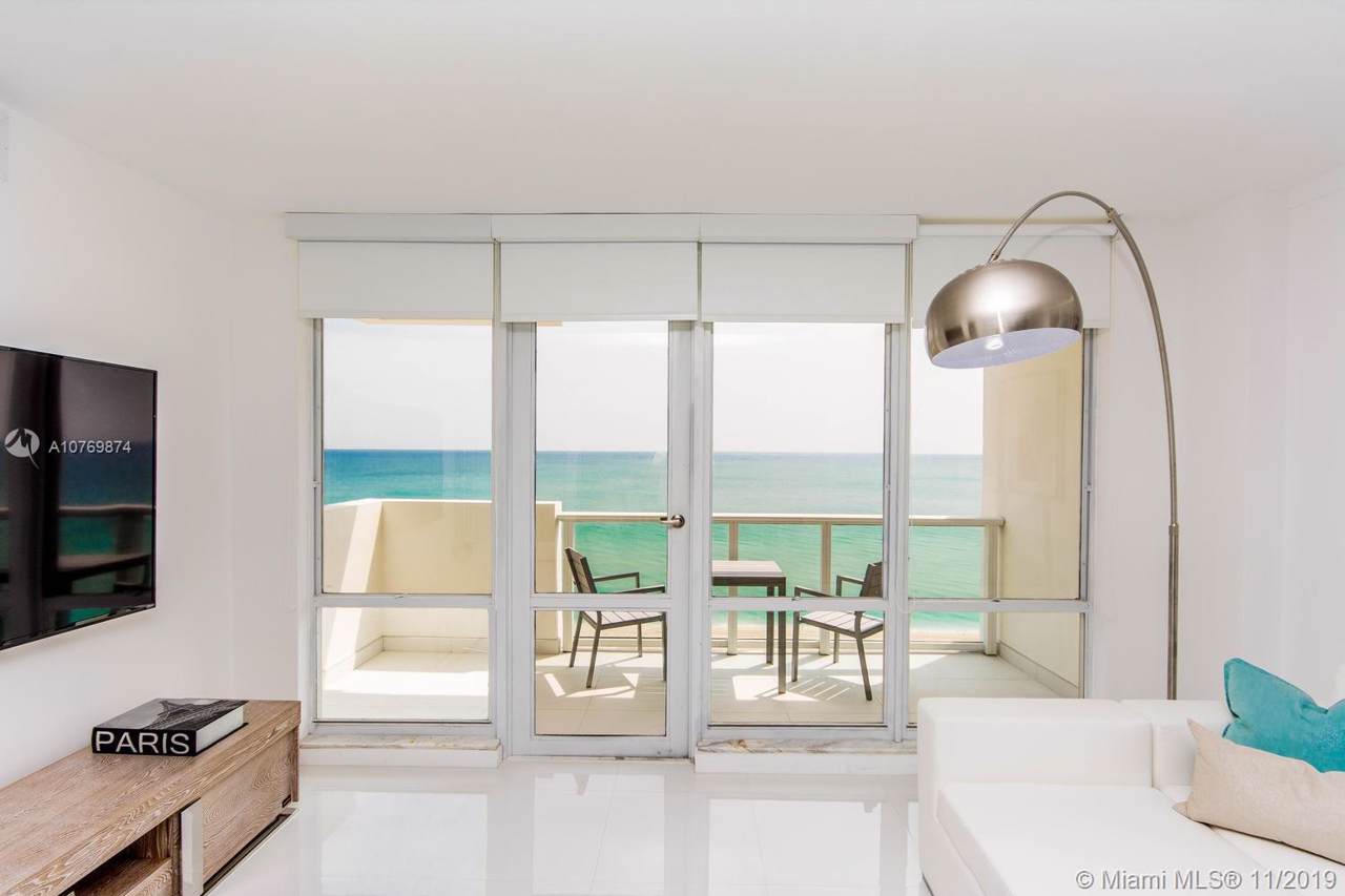 5601 Collins Ave - Photo 1