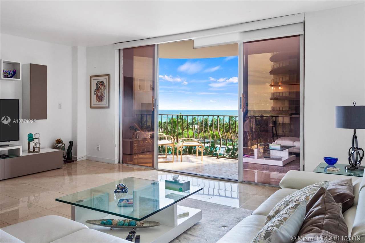8777 Collins Ave - Photo 1