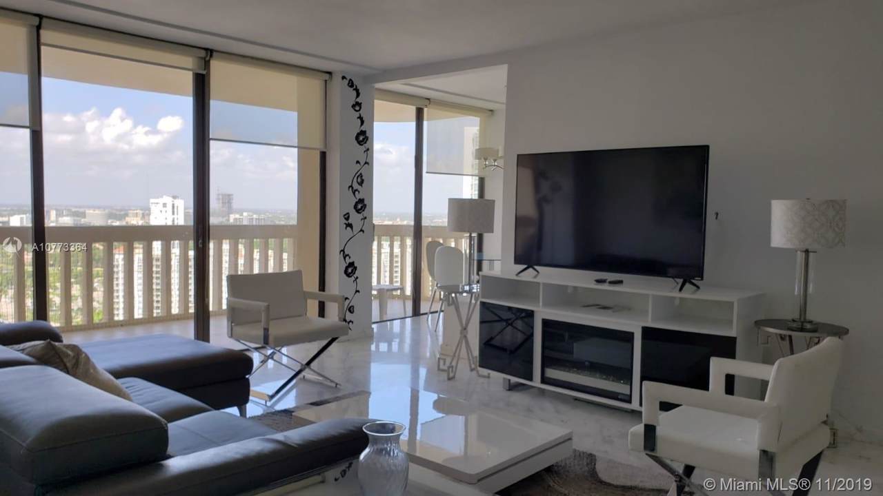 19707 Turnberry Way - Photo 1
