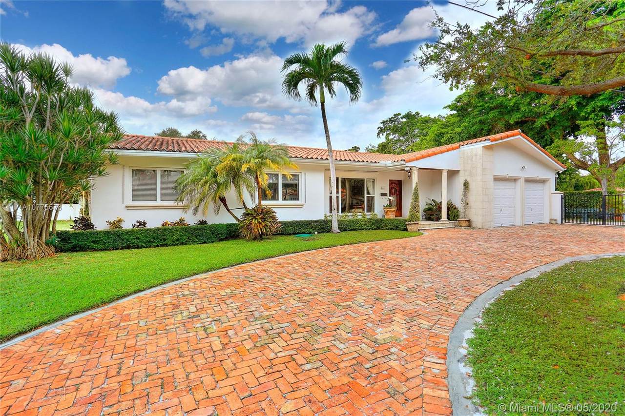 4400 Segovia St - Photo 1
