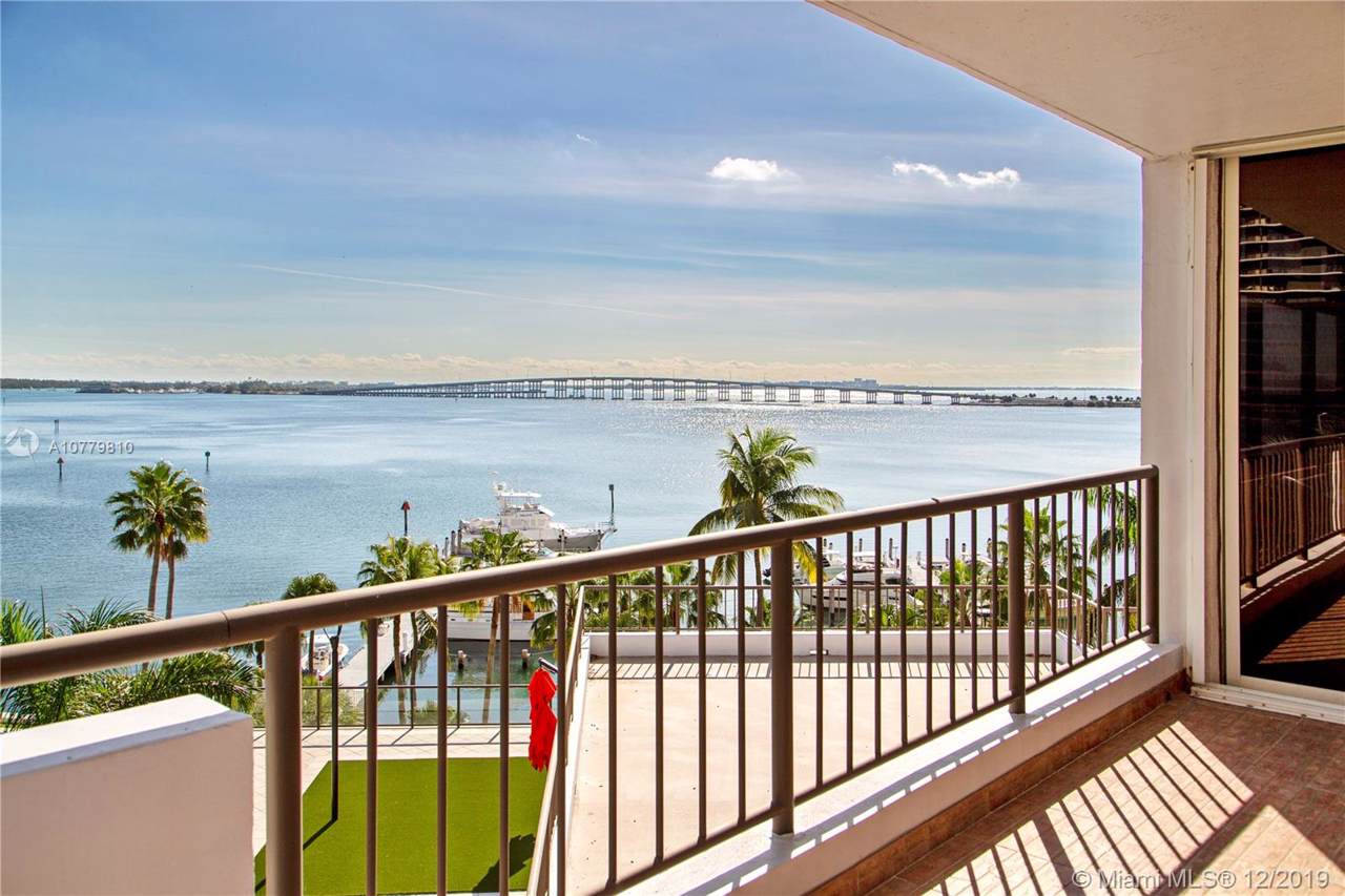 1581 Brickell Ave - Photo 1