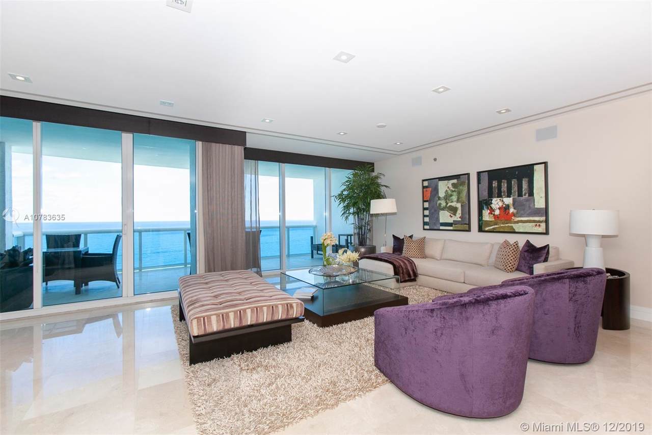 2711 Ocean Dr - Photo 1