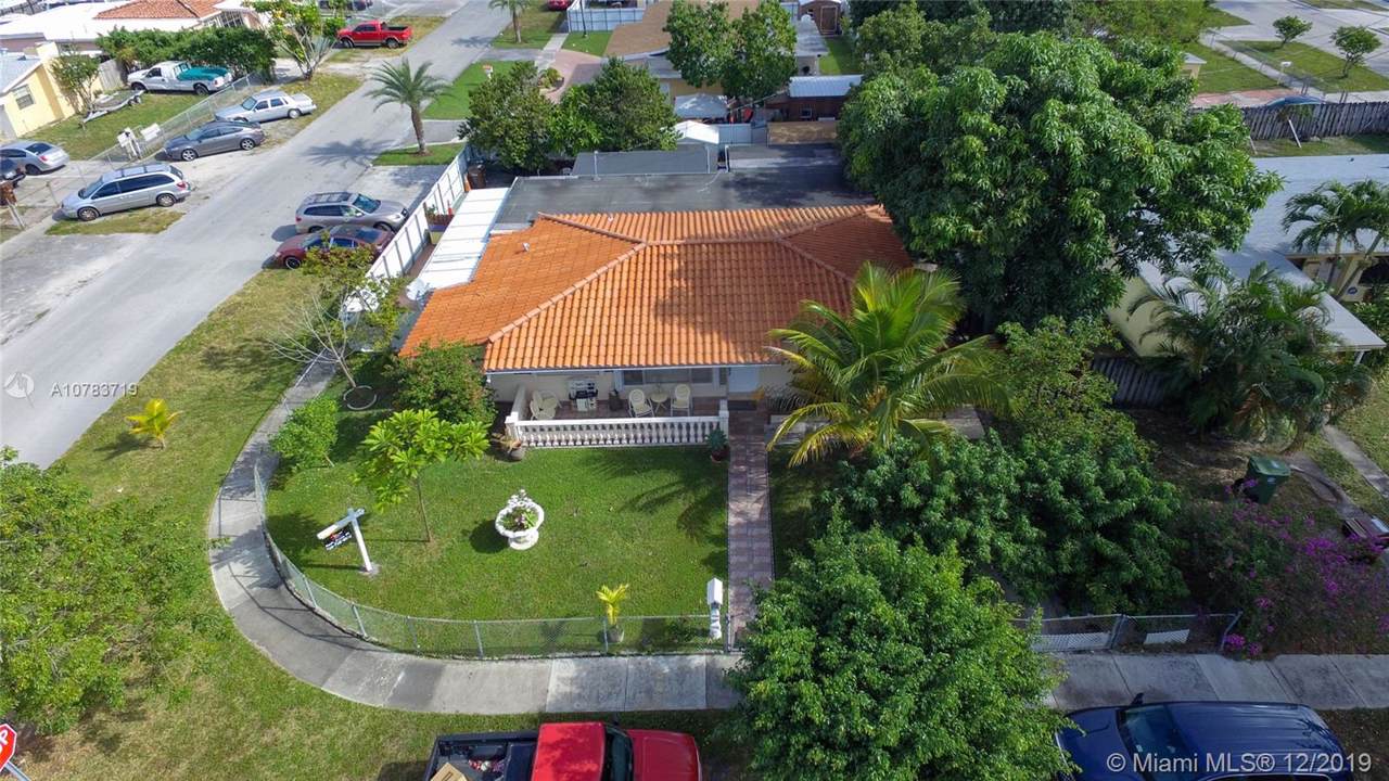 3741 5th Ct - Photo 1
