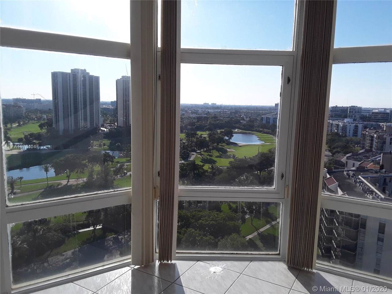 3375 Country Club Dr - Photo 1