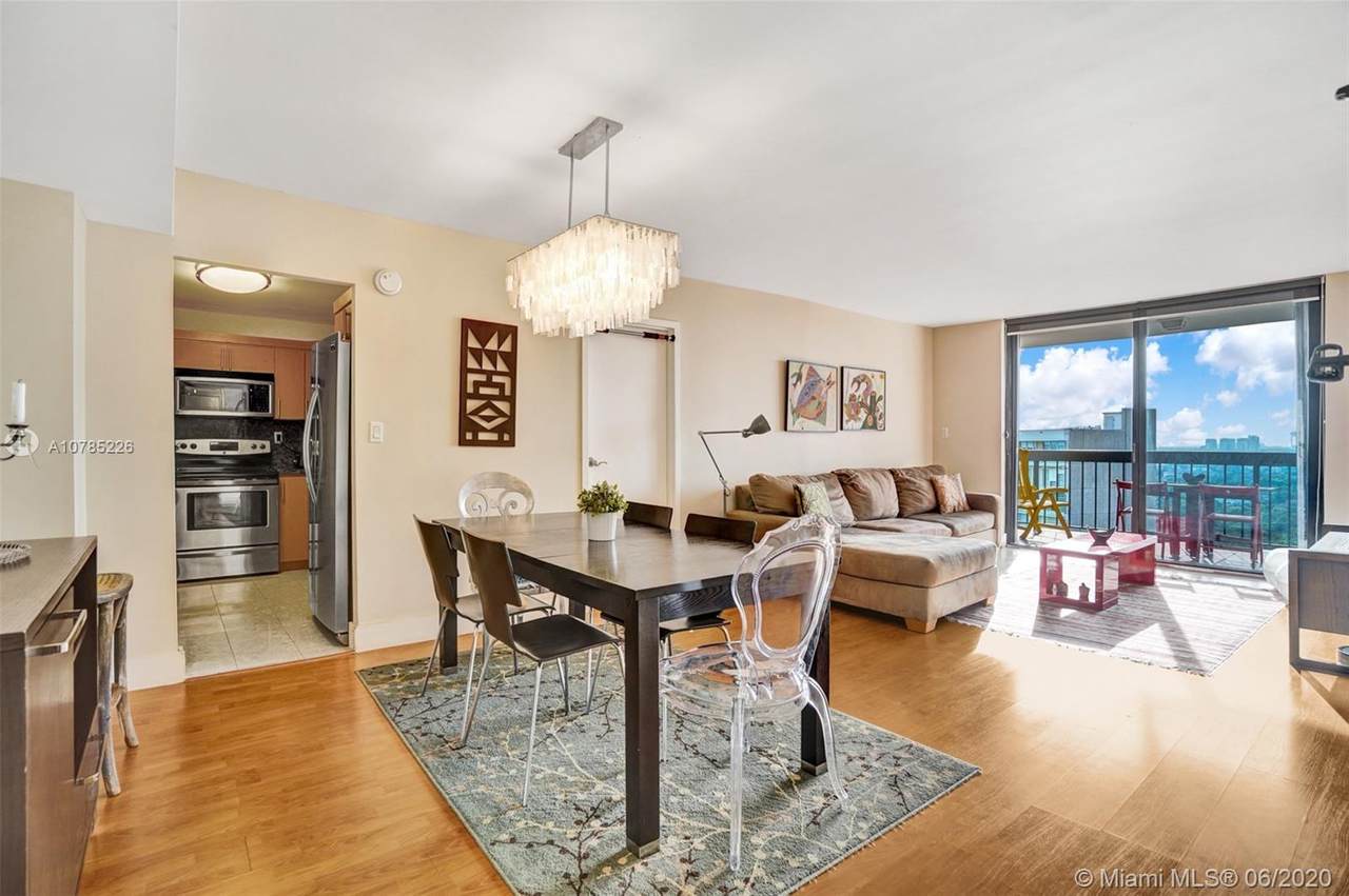 2333 Brickell Ave - Photo 1