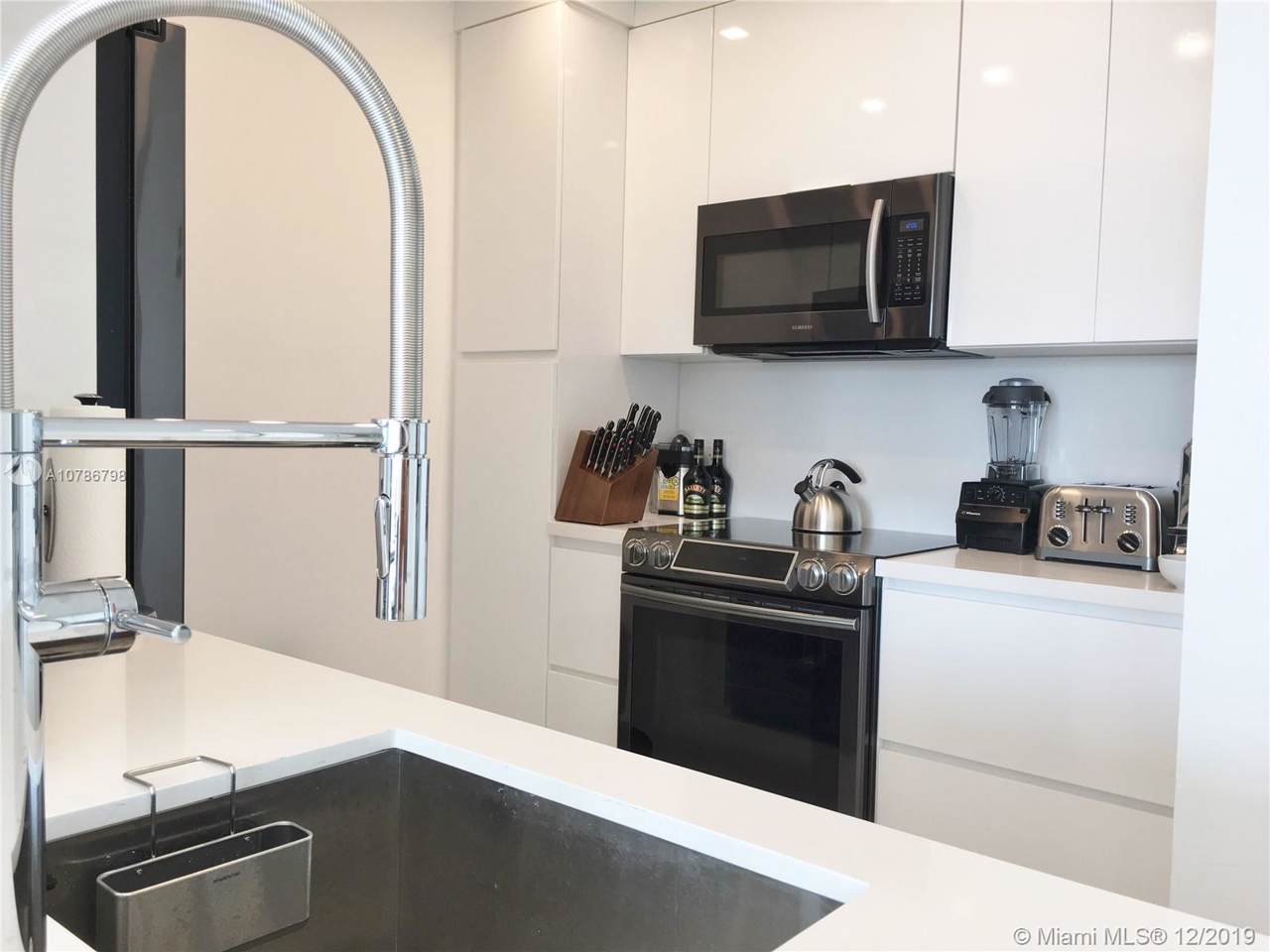 18800 29th Ave - Photo 1