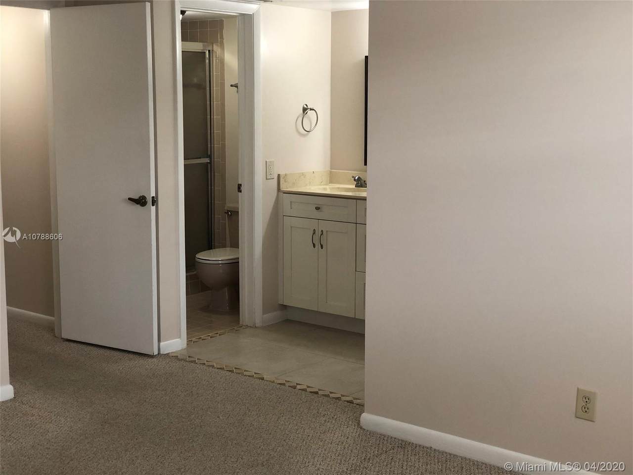 4940 Sabal Palm Blvd - Photo 1 4940 Sabal Palm Blvd - Photo 1