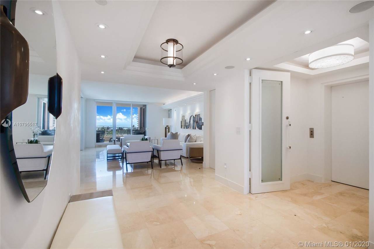 781 Crandon Blvd - Photo 1