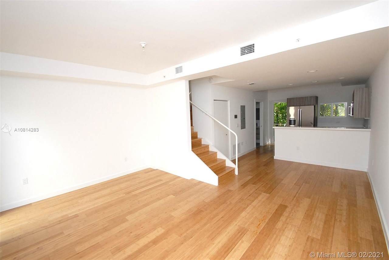 619 Meridian Ave - Photo 1