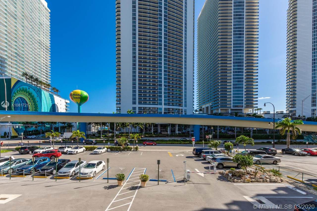 1801 Ocean Dr - Photo 1