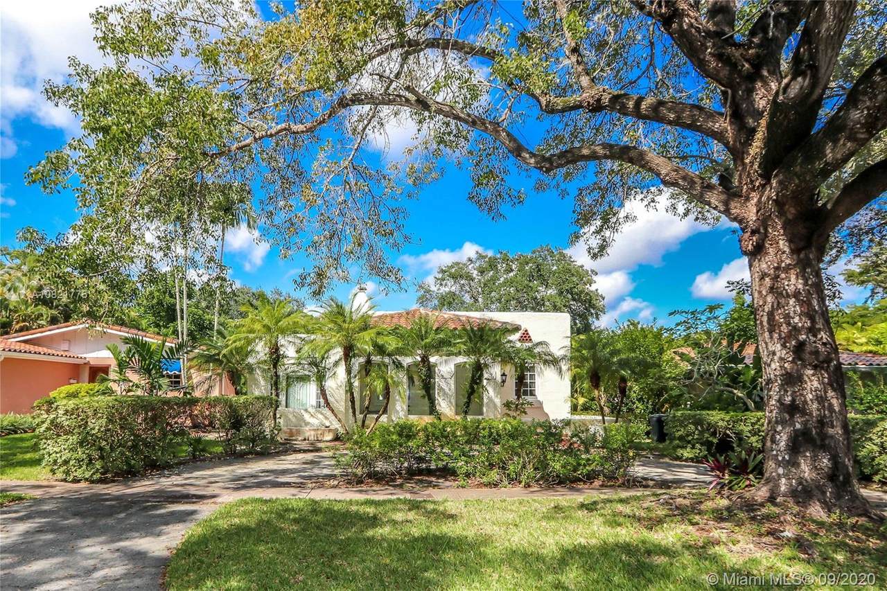 909 Sorolla Ave - Photo 1