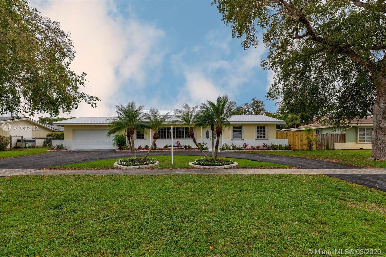 7540 Plantation Rd - Photo 1