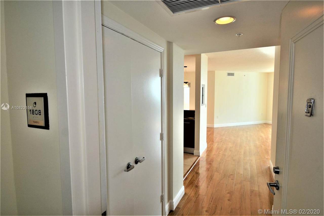 9066 73rd Ct - Photo 1