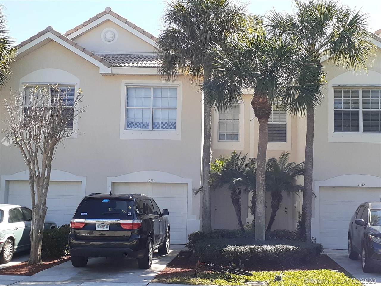 1013 Woodfield Rd - Photo 1