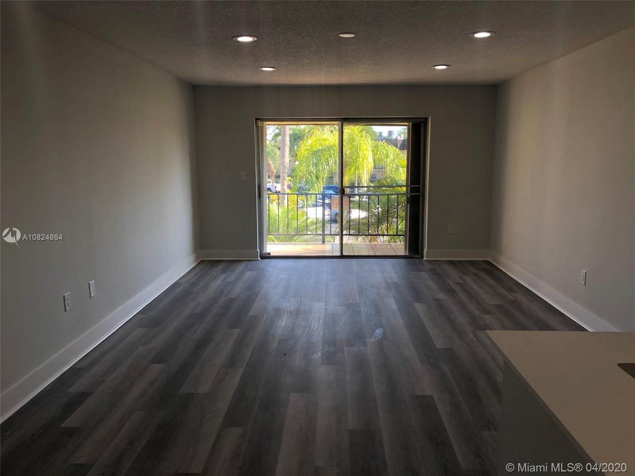9107 137th Ter - Photo 1