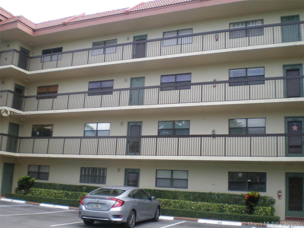 1816 Hammock Blvd - Photo 1