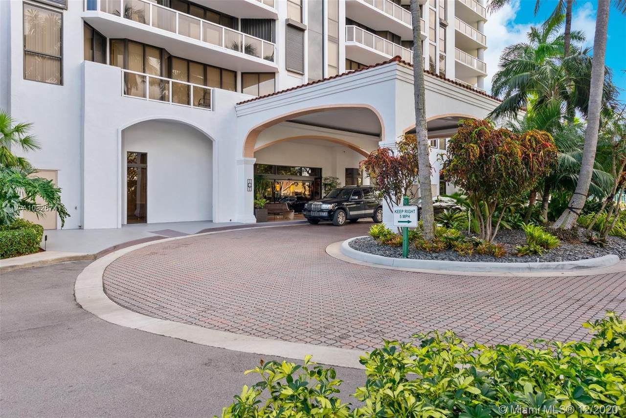 3600 Yacht Club Dr - Photo 1