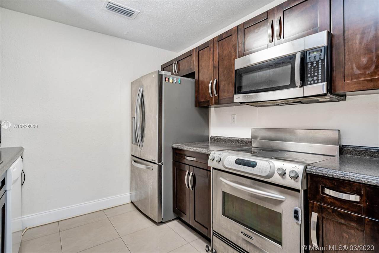 21000 37th Ct - Photo 1
