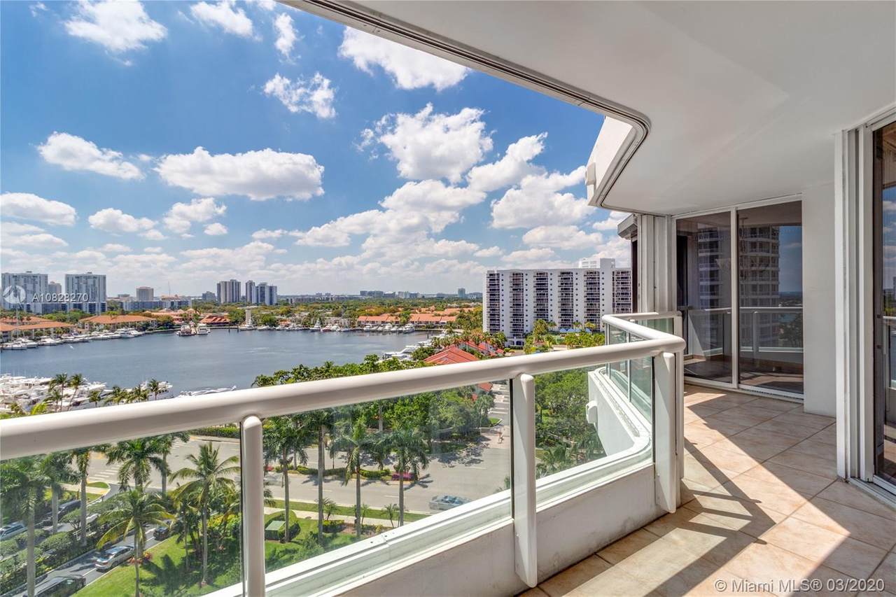21205 Yacht Club Dr - Photo 1