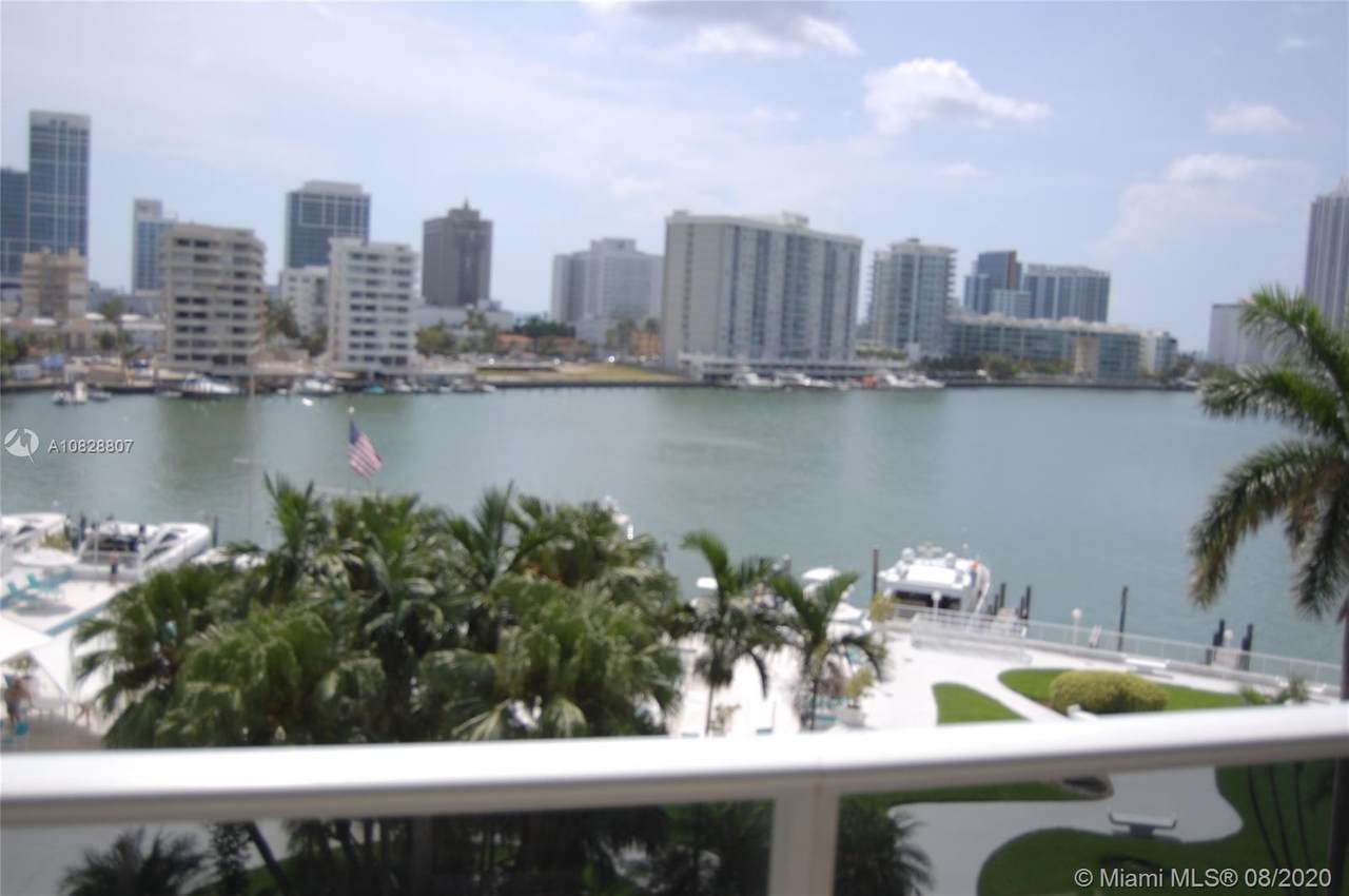 900 Bay Dr - Photo 1
