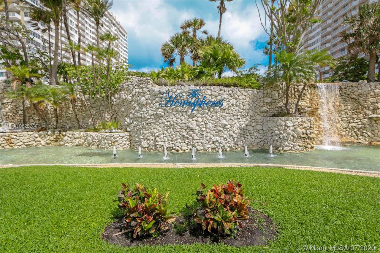 1980 Ocean Dr - Photo 1