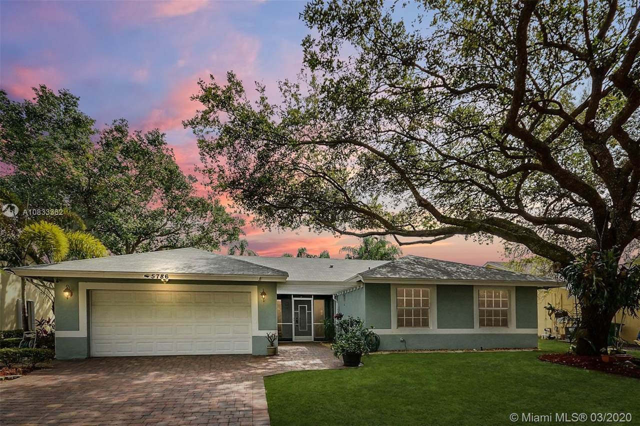 5786 89th Ln - Photo 1