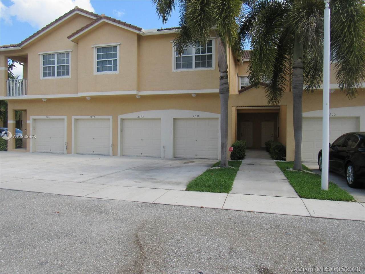 2898 Crestwood Ter - Photo 1 2898 Crestwood Ter - Photo 1