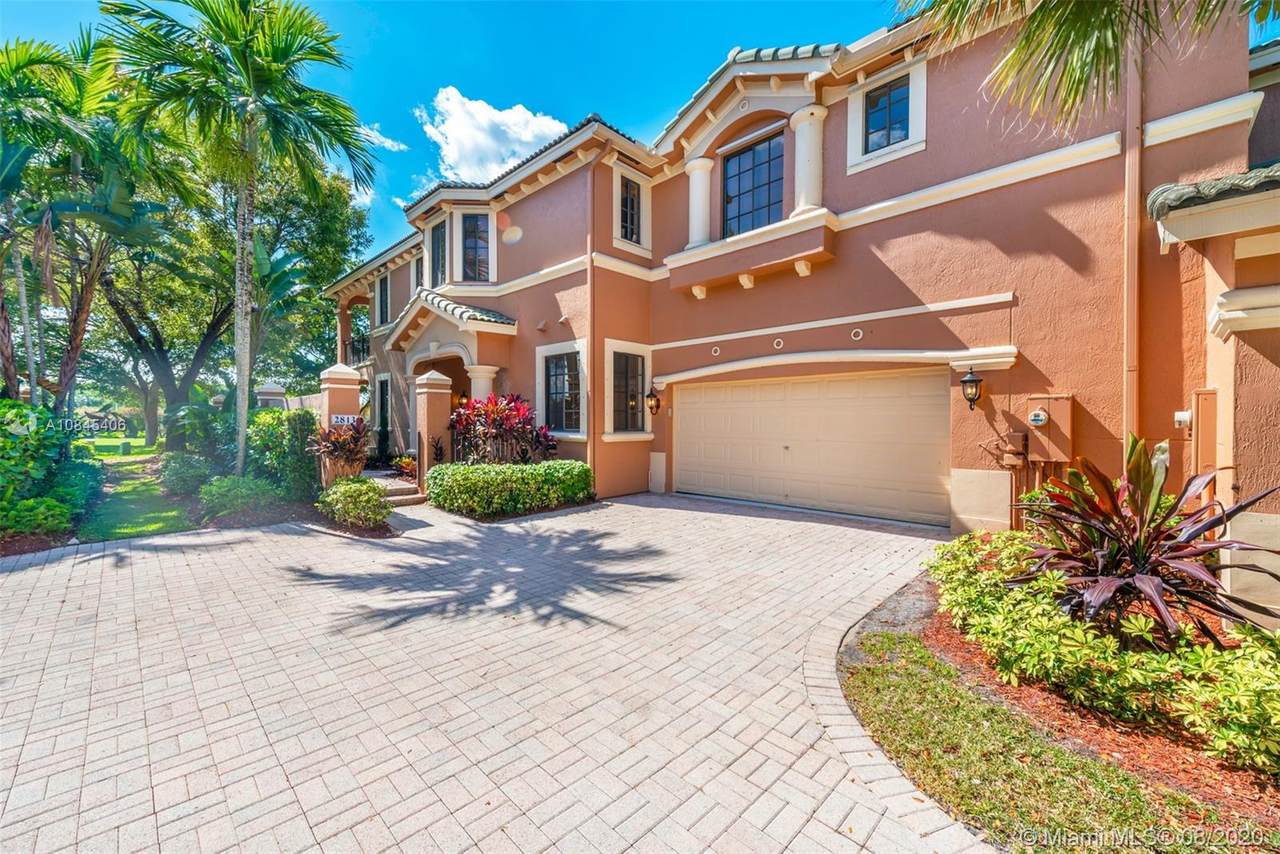 2813 Kinsington Cir - Photo 1