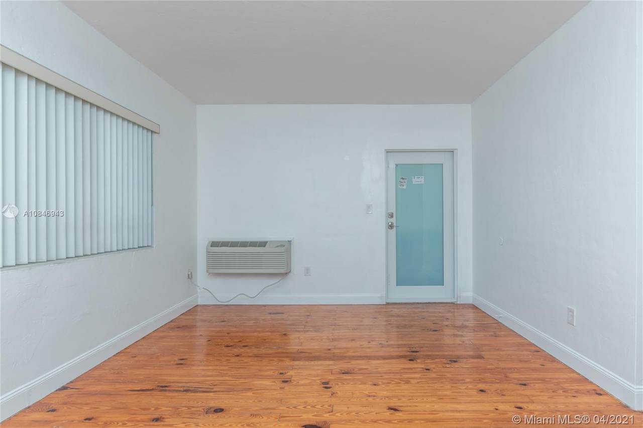7315 Byron Ave - Photo 1