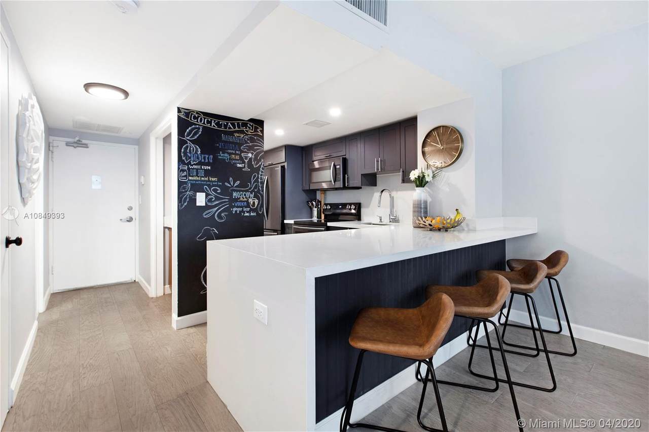 1200 West Ave - Photo 1