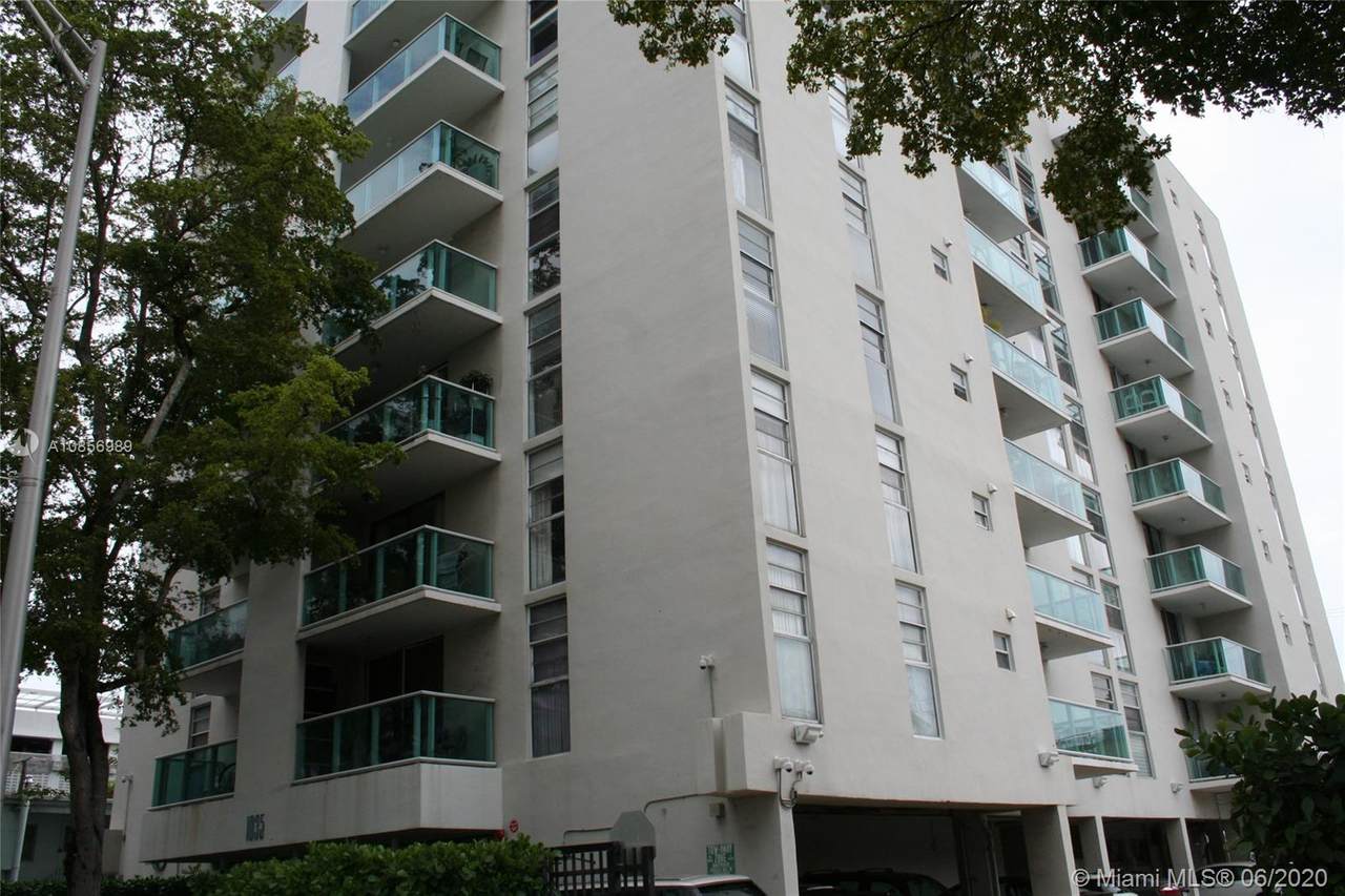 1035 West Ave - Photo 1