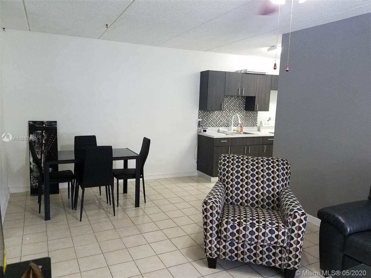 3211 44th St - Photo 1