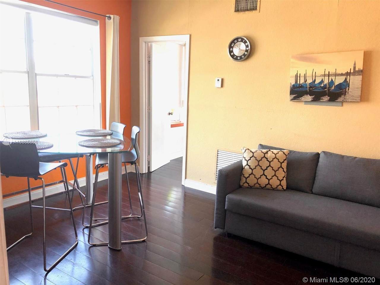 1619 Lenox Ave - Photo 1