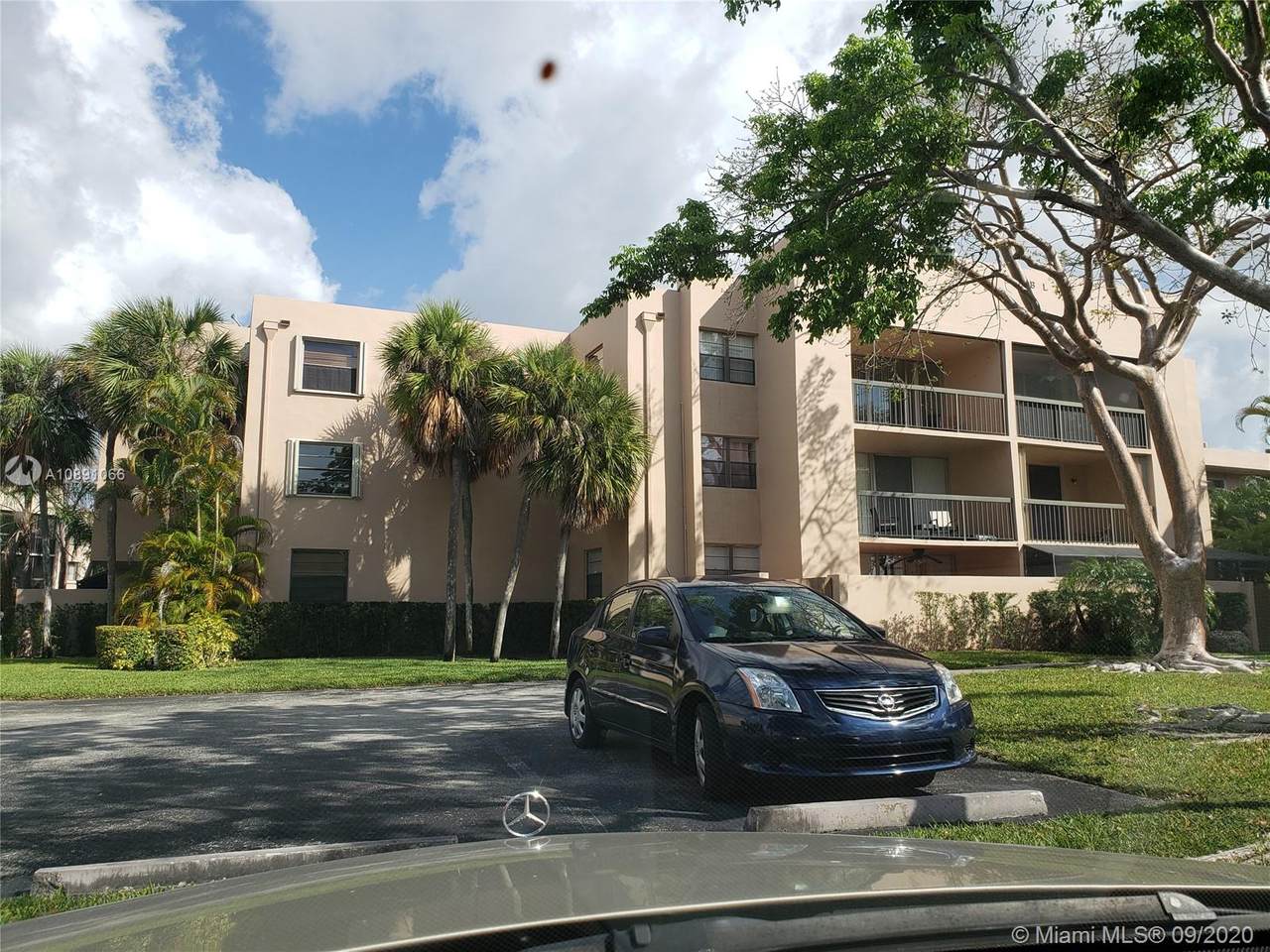 10975 107th St - Photo 1