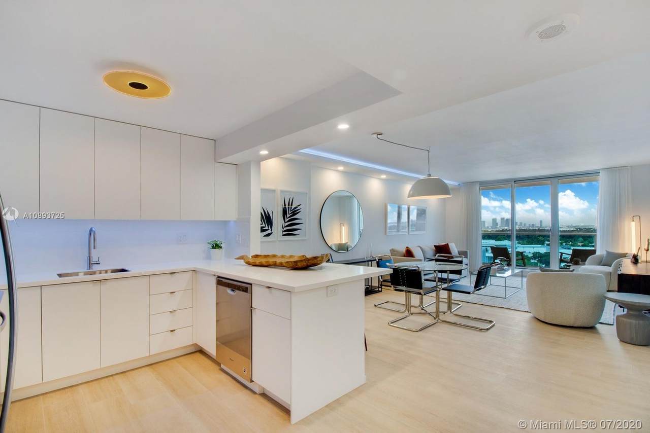 2301 Collins Ave - Photo 1